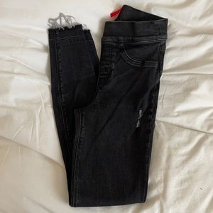 SPANX DISTRESSED SKINNY JEANS